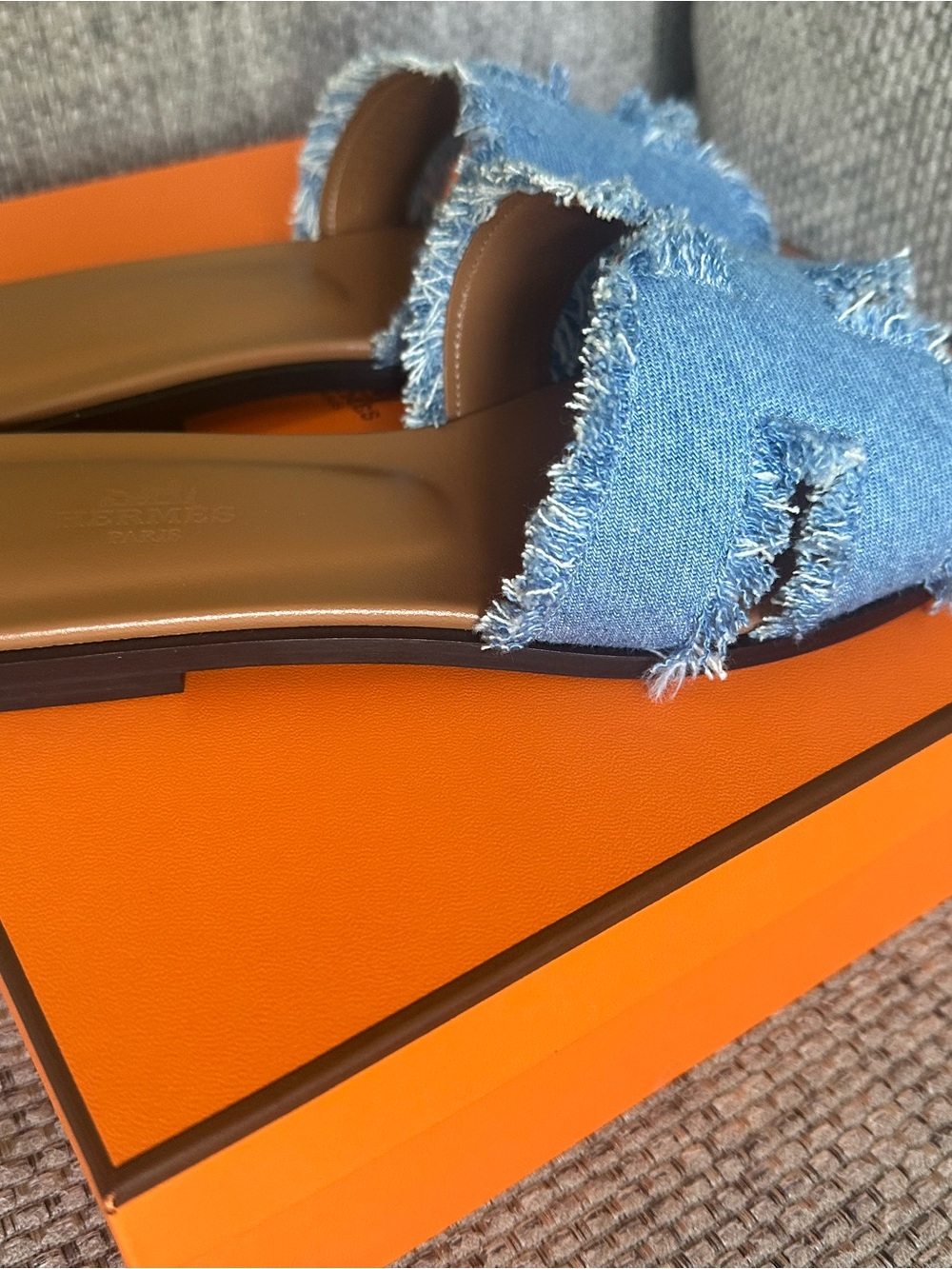 NEW in box HERMÈS Bleu Clair DENIM Fringe Oran Sandals - Picture 7 of 16